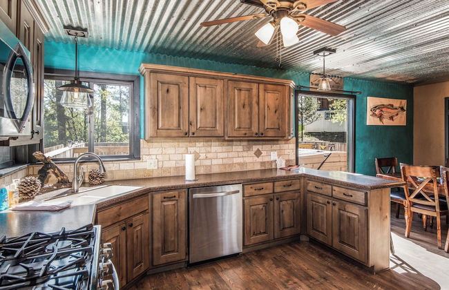 The Roost Downtown by Ruidoso Vacation Rentals - Foto 2