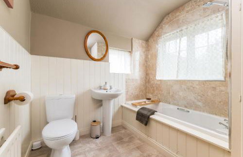 Central Malham Wellbeing Escape, 5-bed house with yoga studio - Foto 11