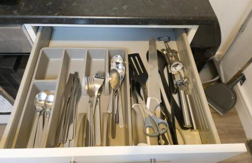 Super Convenient Keyless Entry Two Bedroom Loft by Property Promise - Foto 27