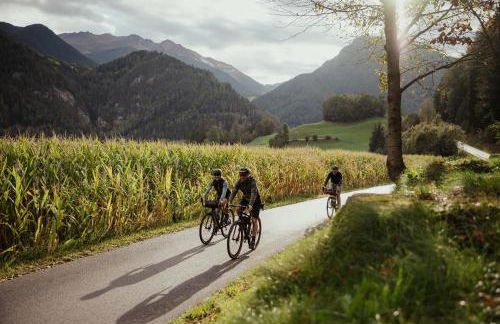Stadtnestl Apartment Sterzing - Alpines Hideaway mit Kamin & Garten - Foto 41