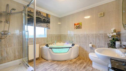 -CH- Stylish & Relaxed Stay,Free Parking,Free WiFi - Foto 4, towels, Shower