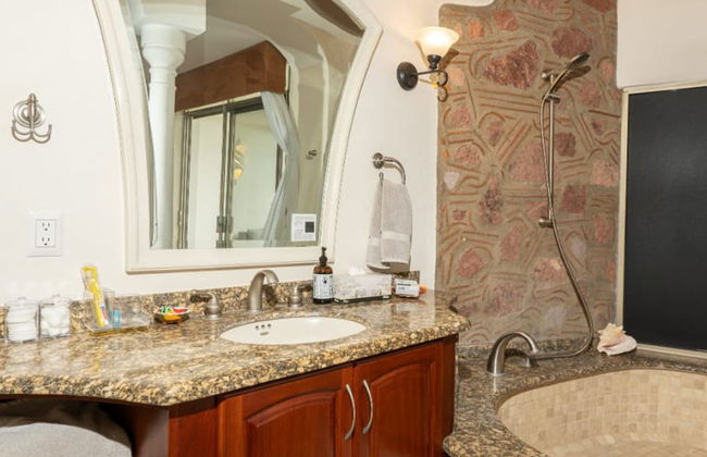 Ocean Front Penthouse Pool Sleeps 8 People - Foto 22