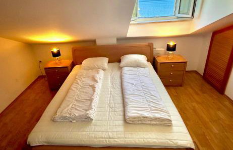 Luxury Seaside Villa with a classic Mediterranean Olive Garden, a fully equipped Professional Kitchen, Pool, Sauna, Padle Boards and Canoe - Miolin Beach House - Photo 59