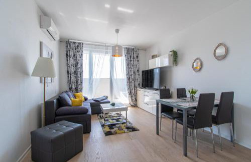 Flexible SelfCheckIns 32 - Zagreb - Garage - Electric vehicle ccharger - Big Loggia - New - Apartments Repinc 32 - Foto 1