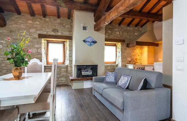 Beautiful Apartment in Sestino With Garden - Photo 25