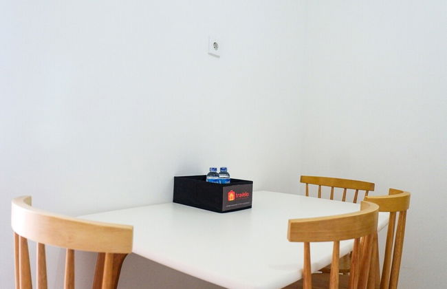 Modern 2Br Apartment At Pavilion Permata - Photo 8