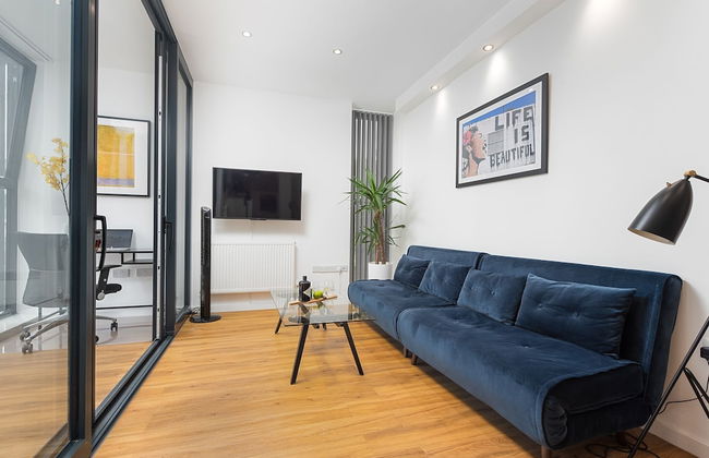 Modern Kingston Home Close to Hampton Court Palace by Underthedoormat - Foto 20