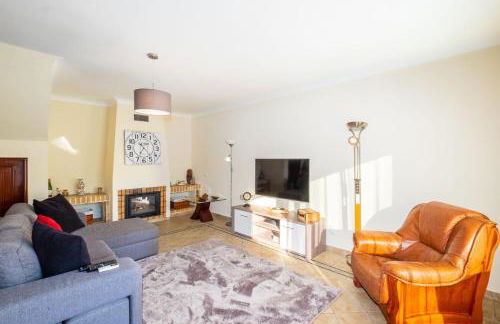 Villa Sequeira - Private Pool - Free WIFI - BY BEDZY - Foto 26