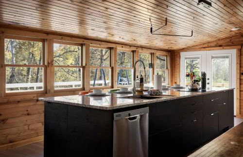 Riverfront w Deck Grill Fire pit & Climbing Wall - Photo 15