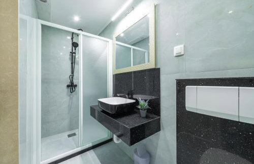 Villa Ragusea With a Private Beach - Photo 53