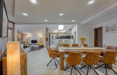 3 Bedroom Nice Apartment In Kanfanar - Photo 4