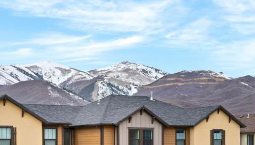 BRAND NEW Scenic Luxury Mountain Retreat - Foto 4