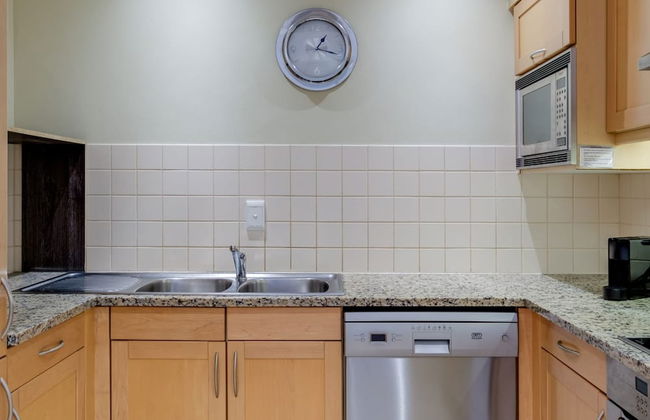 Simplistic Elegance at Altmore 203 - Photo 9