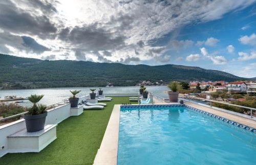 Holidays Roko - Sea View Apartments with Pool - Foto 1
