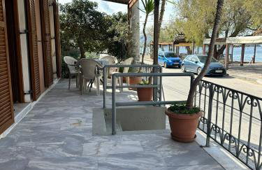 Nikos Holidays Apartment 1 - Photo 2