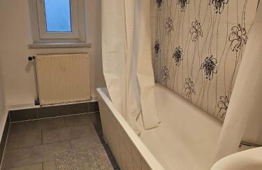 Leuna bei Leipzig & Halle - 2 Apartments mit je 3 Schlafzimmern, Küche, Bad - Foto 39