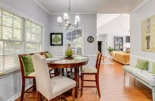 ~ 30 Mi to Atlanta - ‘The Wellness Manor’ w/ Deck! - Foto 14