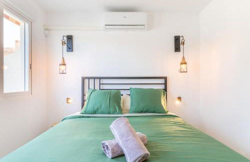 Sol y Sombra - Photo 12