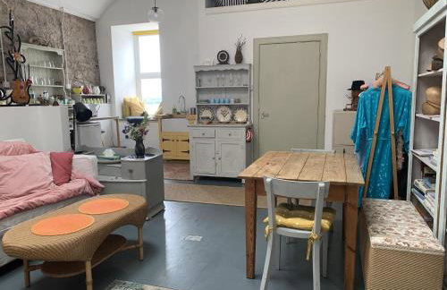 ‘Museum Loft’ Scotland’s Wee Hat Museum - Photo 4