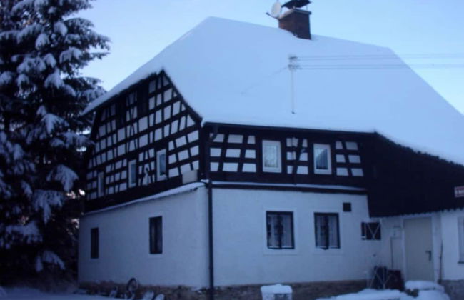 Chalet in Ore Mountains Near Ski Slopes - Foto 1