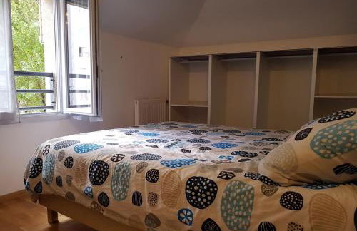 Duplex cosy - 3 chambres avec garage, balcon et clim - Foto 6