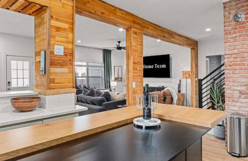 Sleeps 16 - Roof Top - Game Room - Pet Friendly - Foto 19