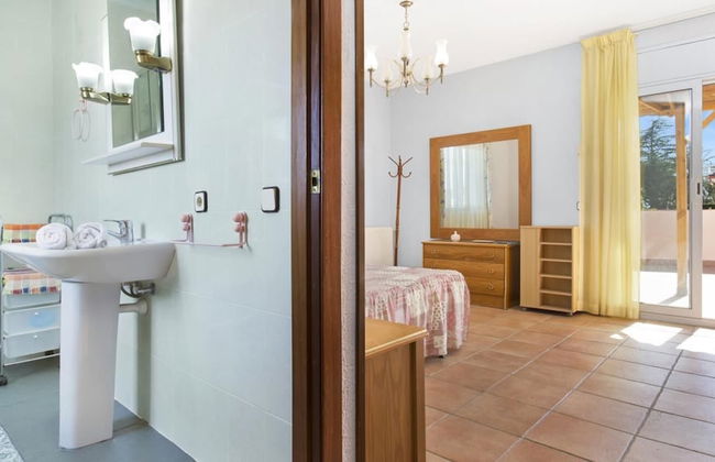 Del Pi in Blanes With 4 Bedrooms and 3 Bathrooms - Photo 17