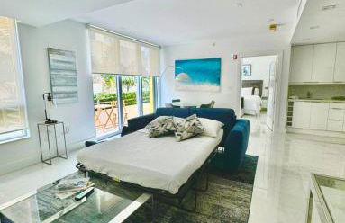 Beachfront Bentley Hotel One Bedroom Suite with Balcony and Beach access - Foto 9