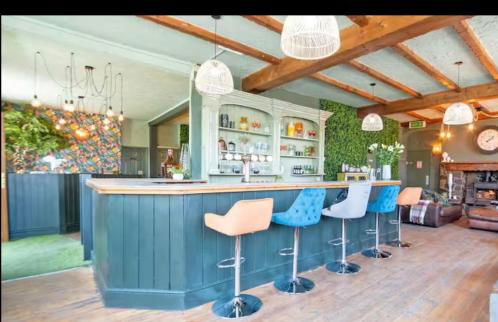 Private Pub-Group Stays Brecon Beacons Alderfalls - Photo 14