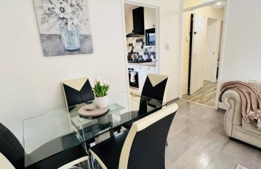 Swanky3Bed HomeModern Kitchen - Foto 23