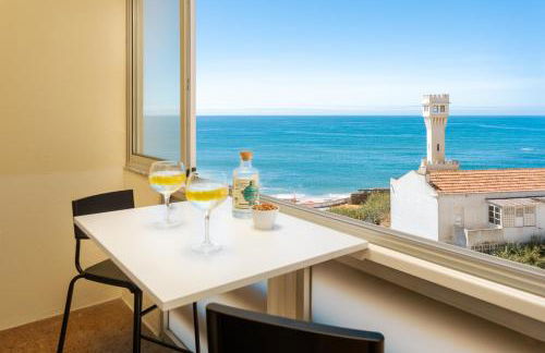 Beachfront apartment, 25m from the Beach with AC and Heating - Foto 1