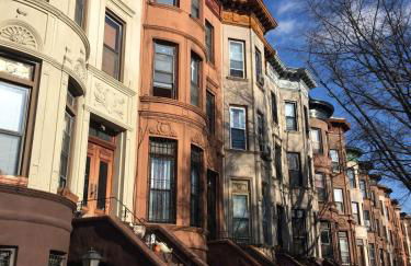 Serene Brooklyn Escape Near Cafés & Park, Sleeps 5 - Foto 34