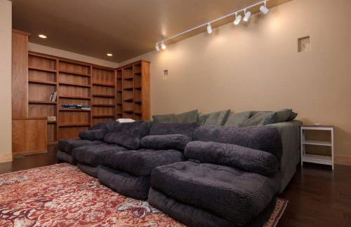 Big Sky Bend - Amazing Riverfront for 12 - Foto 36