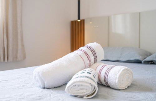 Aptos em Bal Piçarras a150m da PRAIA, dois quartos, sala de estar, COZINHA COMPLETA, SACADA com CHURRASQUEIRA, WI-FI, PISCINA, PORTARIA 24h, PLAYGROUND e QUADRA DE ESPORTES - Foto 10