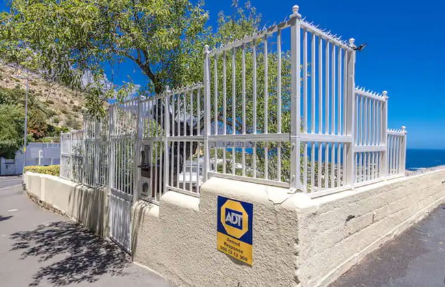 Perfect Getaway in Clifton - Photo 26