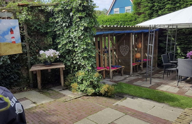 Pleasing Holiday Home in 't Zand near Dutch Coast - Photo 26