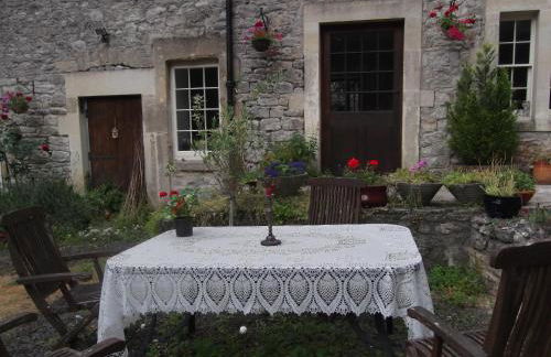 Manor House Annex - Sleeps up to 6 People - Photo 4