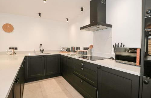 Linden Barn - Photo 14