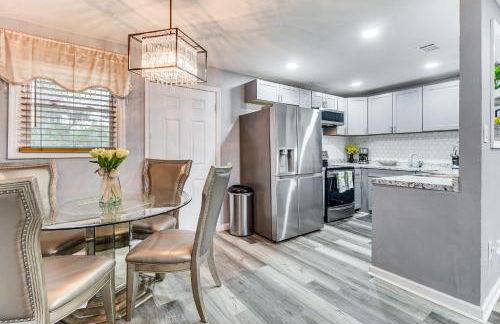 Inviting Savannah Home with Yard 3 Mi to Downtown! - Foto 7