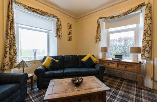 The Old School House - Cosy 3 bedroom Cottage - Photo 6