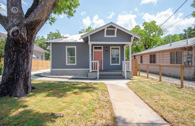 Comfy and Incredible Fenced 2BR 2 BA Near Downtown - Foto 1