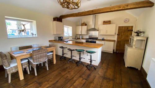 The Udderhouse - Udderly Unforgettable Retreat - Foto 5, stove, dishwasher, pet friendly, toaster, minibar