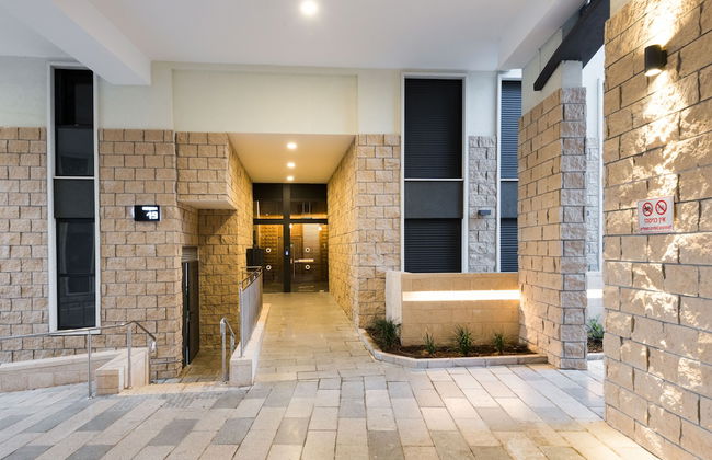 Contemporary & Texture-Rich Hideaway - Foto 32