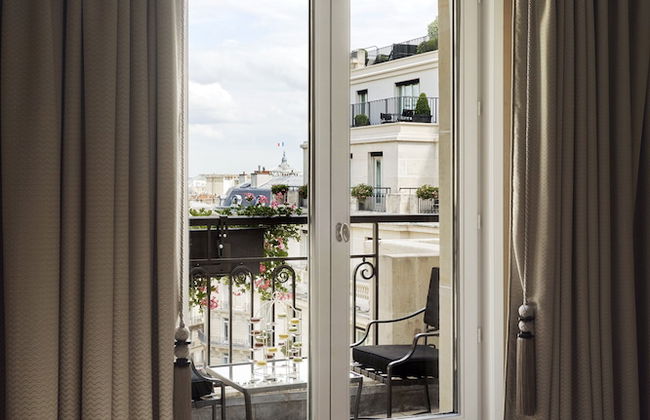 Four Seasons Hotel George V - Photo 15