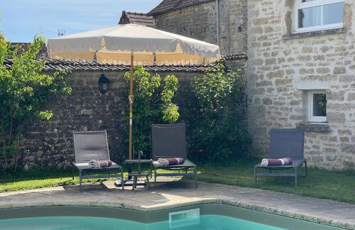 La Closerie de Gigny "Maison Templiere" avec Piscine - Foto 34