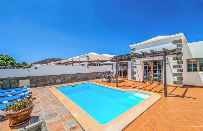 Villa Emilia - Photo 1