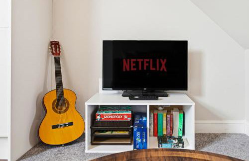 Manchester home, Sleeps 6, Contractor Friendly, Free Parking - Foto 7