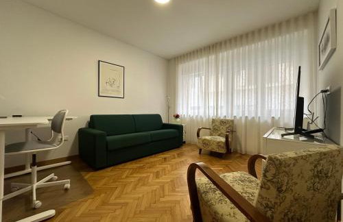 Emily at CITY CENTER - Foto 43