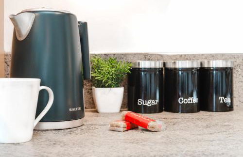 2BR Flat Near City Centre with Free Parking - Foto 36