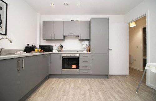 Modern Two BR | Free Parking - Foto 6